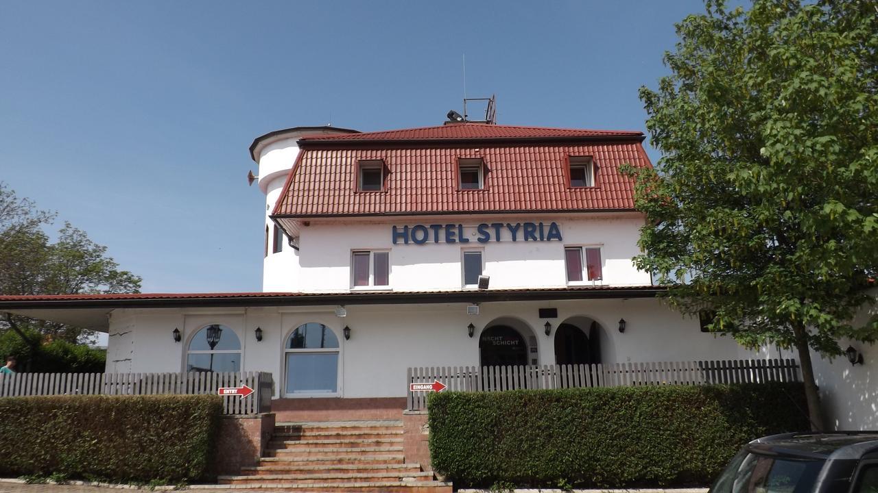 Styria Hotel Chvalovice Chvalovice  Exterior foto